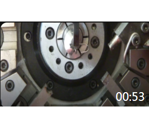 浙江温州弹簧机展会银丰8335机现场加工德式勾拉簧慢镜头展示视频