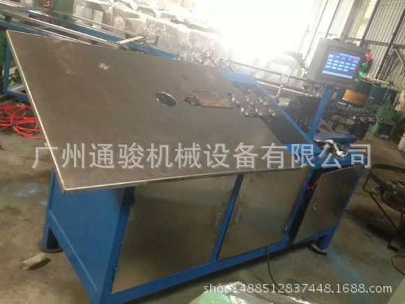 2维自动成型机1