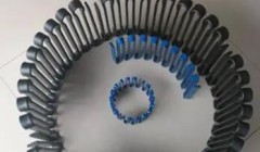 蛇形弹簧用弹性材料制作而成